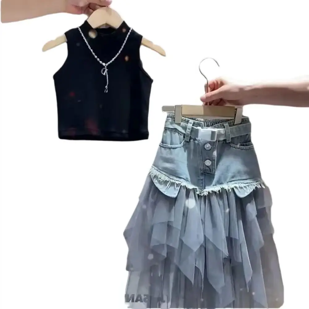 Korean Style Children's Summer Outfit Girls Baby Vest Top Tulle Splice Denim Skirt 2-Piece Set 100-170cm
Korean Style Children's Summer Outfit Girls Baby Vest Top Tulle Splice Denim Skirt 2-Piece Set 100-170cm