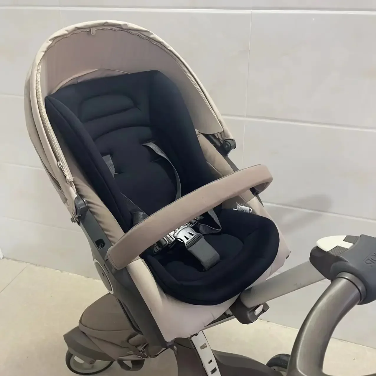 Подходит для StokkeXploryX V3V4V5V6, подушка для детской коляски Scoot, ватный диск, аксессуары для теплых и дышащих подушечек
Подходит для StokkeXploryX V3V4V5V6, подушка для детской коляски Scoot, ватный диск, аксессуары для теплых и дышащих подушечек