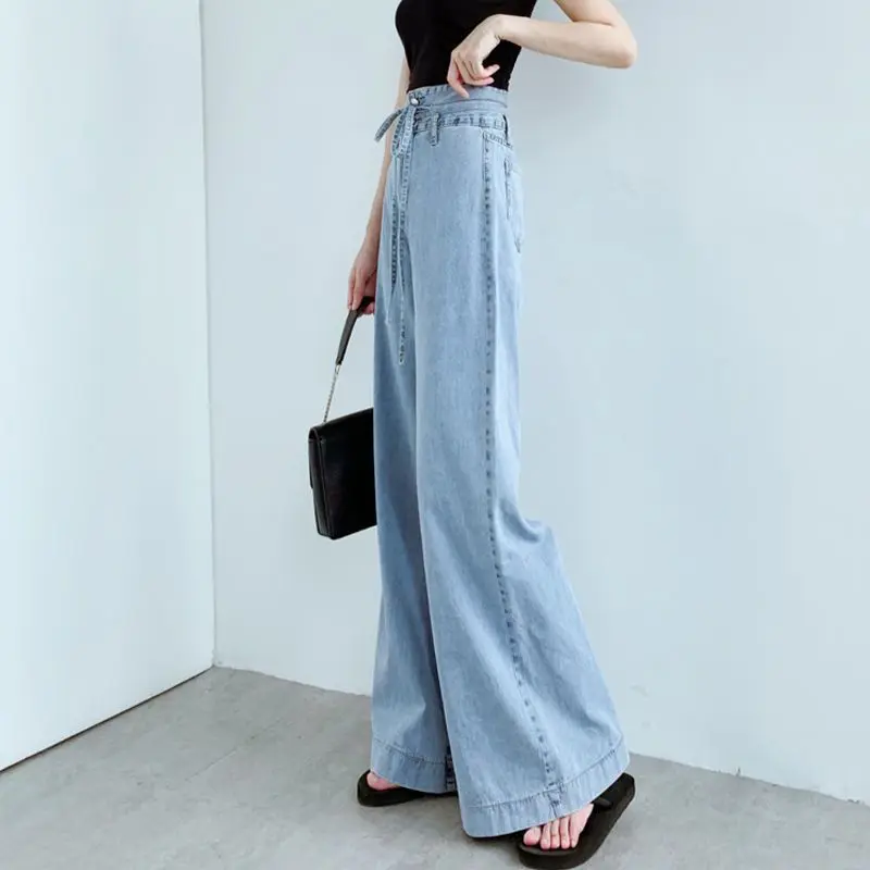 Women's High Waist Denim Pants Summer New Korean Style Wide Leg Jeans Loose Baggy Floor Length Trousers Casual Streetwear
Women's High Waist Denim Pants Summer New Korean Style Wide Leg Jeans Loose Baggy Floor Length Trousers Casual Streetwear