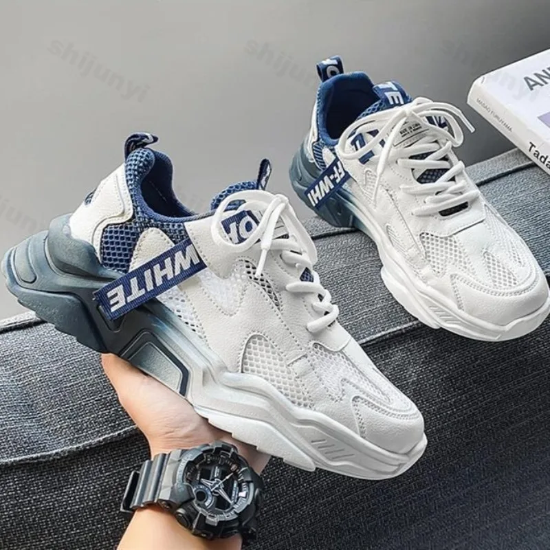 Новая мужская спортивная повседневная обувь, лето 2024, дышащая удобная универсальная обувь с сеткой на толстой подошве, модные трендовые массивные кроссовки
Новая мужская спортивная повседневная обувь, лето 2024, дышащая удобная универсальная обувь с сеткой на толстой подошве, модные трендовые массивные кроссовки