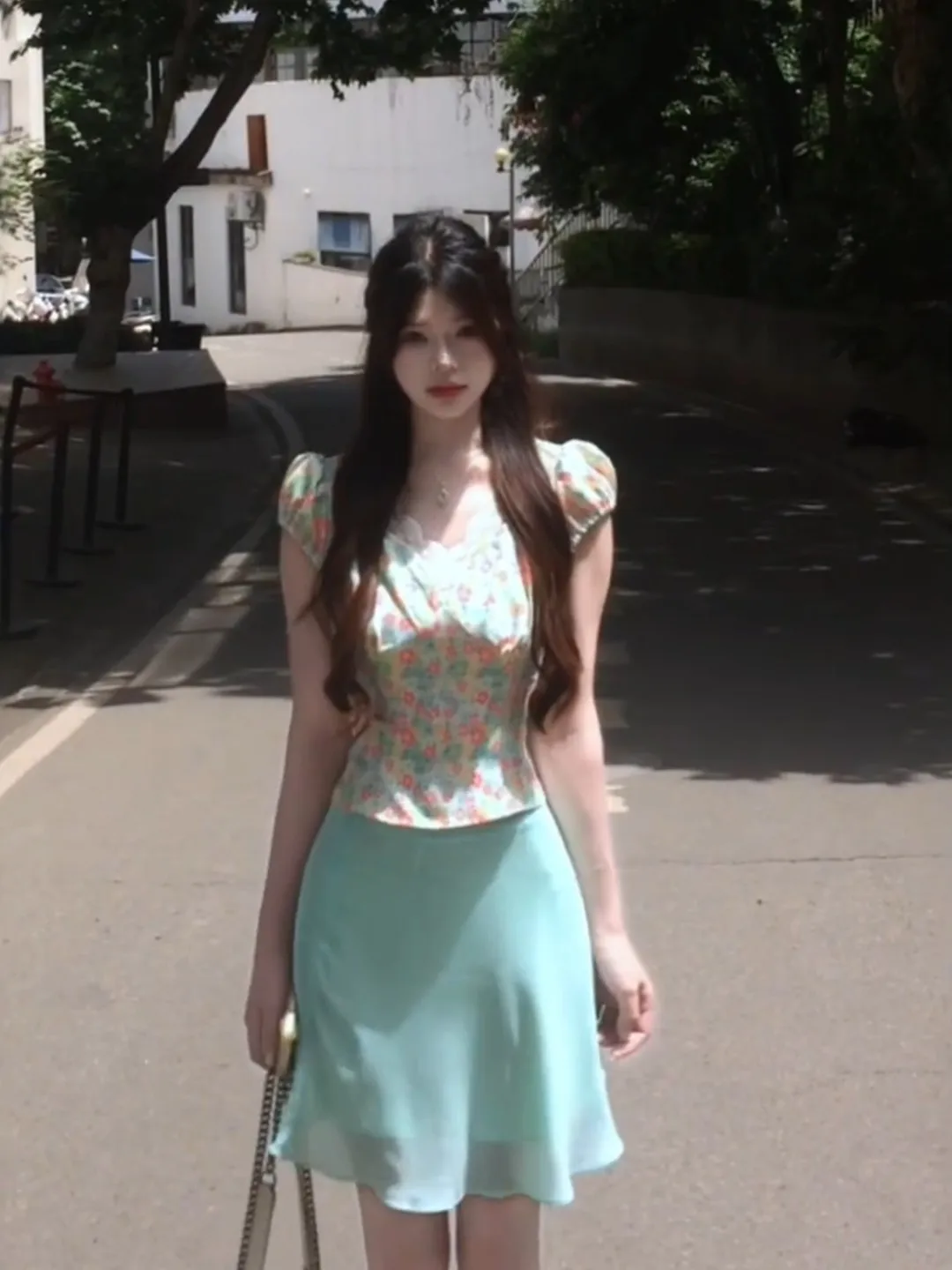 Mint Green Floral Print Bubble Sleeve Top And Skirt Set Women's Summer Fashion Slimming Age-Defying Country Style Outfit
Mint Green Floral Print Bubble Sleeve Top And Skirt Set Women's Summer Fashion Slimming Age-Defying Country Style Outfit