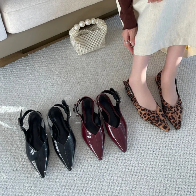 Bailamos 2025 Spring Sandal Shoes Women Pointed Toe Comfortable Sandals Square Heels Low Cut Slip On Lazy Elegant Ladies Slides
Bailamos 2025 Spring Sandal Shoes Women Pointed Toe Comfortable Sandals Square Heels Low Cut Slip On Lazy Elegant Ladies Slides