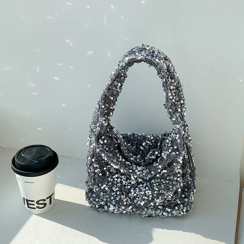 2024 Designer Korean Fashion Sequins Evening Bag Women's Small Underarm Bag Silver Sequin Bling Bling Party Wedding Clutch Bag
2024 Designer Korean Fashion Sequins Evening Bag Women's Small Underarm Bag Silver Sequin Bling Bling Party Wedding Clutch Bag