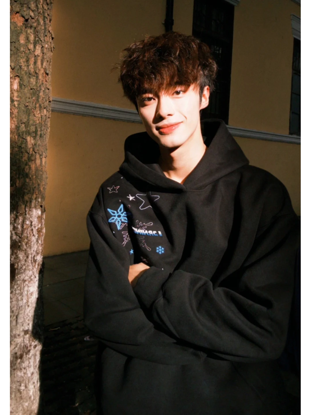 Мужская толстовка с вышивкой снежинок Bla, удобная, свободного кроя, с длинными рукавами, повседневная верхняя одежда для осеннего сезона
Мужская толстовка с вышивкой снежинок Bla, удобная, свободного кроя, с длинными рукавами, повседневная верхняя одежда для осеннего сезона