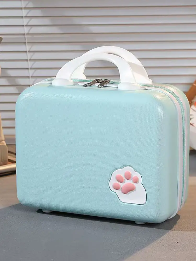 Милая мультяшная большая коробка, женская ручная коробка для хранения, 4-дюймовая сумка для хранения, подвесная на большой коробке, дорожный чемодан
Милая мультяшная большая коробка, женская ручная коробка для хранения, 4-дюймовая сумка для хранения, подвесная на большой коробке, дорожный чемодан