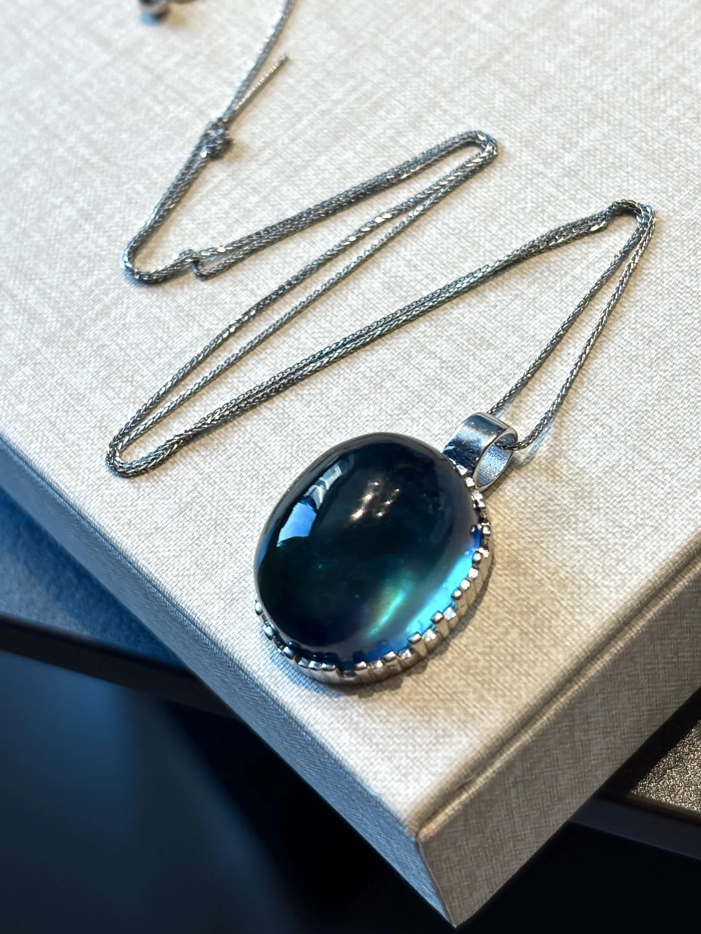 Natural Ocean Aquamarine Pendant Necklace For Women Men Gift Beauty Healing Crystal 23x18mm Beads Clear Stone Jewelry AAAAA
Natural Ocean Aquamarine Pendant Necklace For Women Men Gift Beauty Healing Crystal 23x18mm Beads Clear Stone Jewelry AAAAA