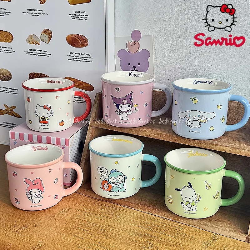 Sanrio, Hello Kitty Cinnamoroll аниме Kawaii керамическая кружка Милая мультяшная Kuromi My Melody пара офисная чашка для кофе воды подарки игрушка
Sanrio, Hello Kitty Cinnamoroll аниме Kawaii керамическая кружка Милая мультяшная Kuromi My Melody пара офисная чашка для кофе воды подарки игрушка