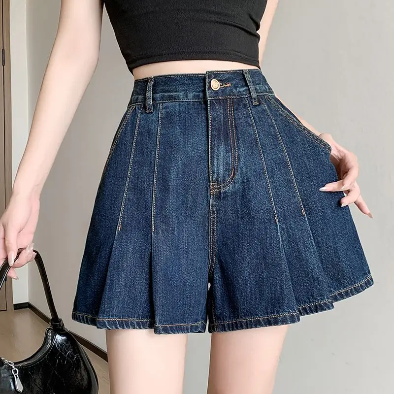 2026 Summer Denim Shorts Women's A-shaped Wide-leg Loose High-waisted Thin Shorts
2026 Summer Denim Shorts Women's A-shaped Wide-leg Loose High-waisted Thin Shorts