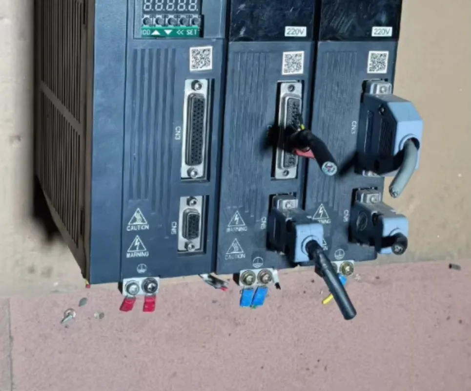 The Driver New original ES1-7R6SP
The Driver New original ES1-7R6SP