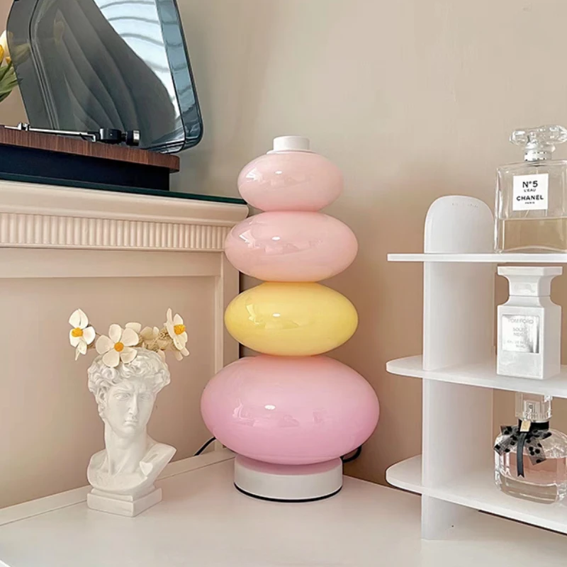 Candy desk Lamp Sofa Bedroom Bedside Creative Ins Cream Princess Atmosphere Glass Table Lamp LED Children Room Decoration
Candy desk Lamp Sofa Bedroom Bedside Creative Ins Cream Princess Atmosphere Glass Table Lamp LED Children Room Decoration