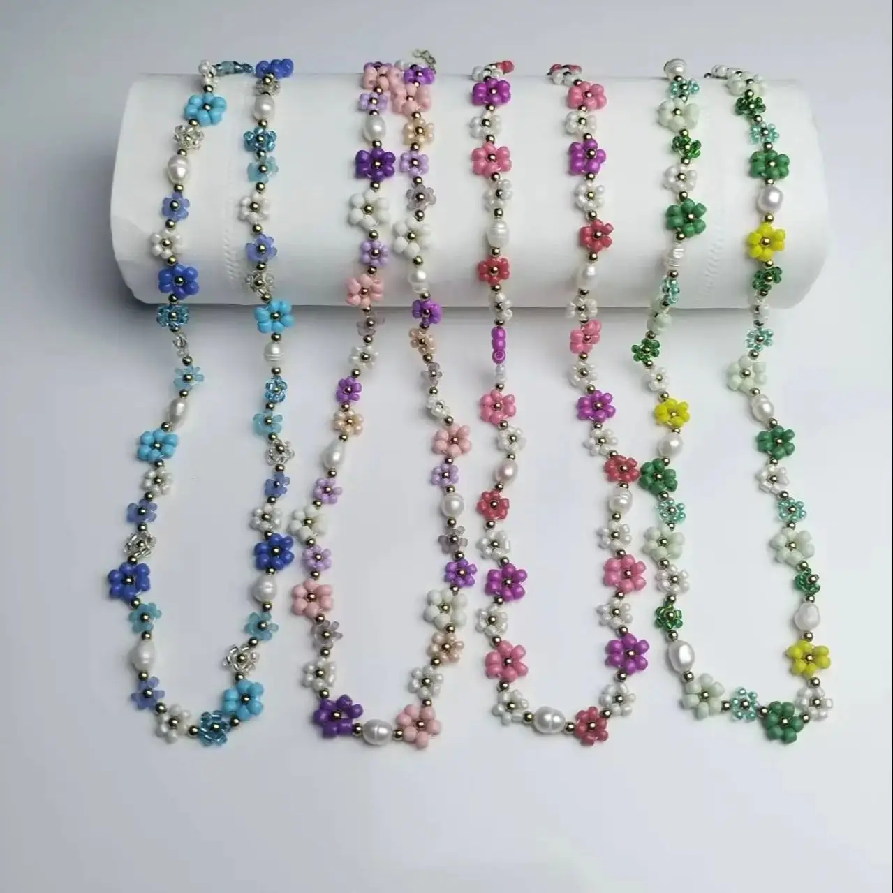 New Arrival Fashionable Sweet Girl Handmade Necklace Colorful Rice Seed Freshwater Pearl Beaded Weaving Flower Necklace
New Arrival Fashionable Sweet Girl Handmade Necklace Colorful Rice Seed Freshwater Pearl Beaded Weaving Flower Necklace