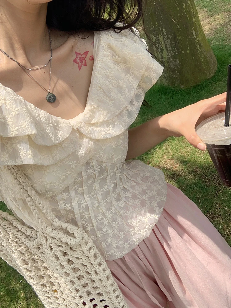 White Lace Trim irts Women's Texture Sensation Slimming Top V-ne Korean Sle Bubble Svel Summer New Arrival
White Lace Trim irts Women's Texture Sensation Slimming Top V-ne Korean Sle Bubble Svel Summer New Arrival