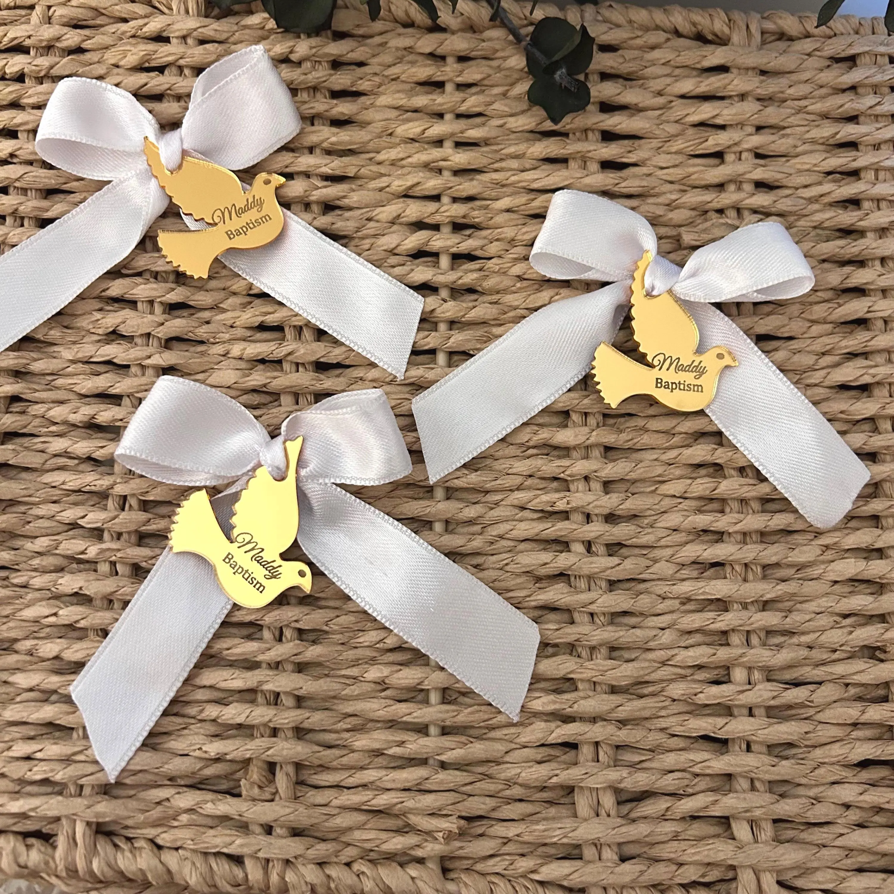 Custom Mi Bautizo Favor Pigeon Tags Personalized Engraved Mirror Baptism Keepsakes with Custom Ribbon Baby Shower Tags
Custom Mi Bautizo Favor Pigeon Tags Personalized Engraved Mirror Baptism Keepsakes with Custom Ribbon Baby Shower Tags