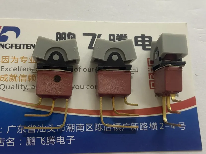 1PCS Original E103J1V5QE9 button switch elbow 3 pin 3 gear power supply boat rocker arm switch side socket
1PCS Original E103J1V5QE9 button switch elbow 3 pin 3 gear power supply boat rocker arm switch side socket