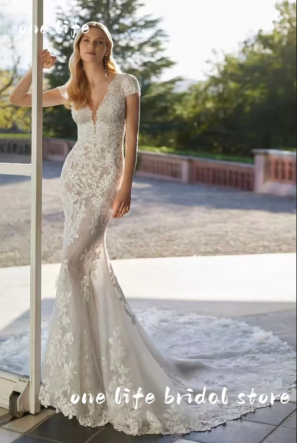 Vestido de Noiva Sereia V-neck Ivory Mermaid Wedding Dresses Appliques Tulle Luxury Abito da Sposa Simple Bruidsjurken
Vestido de Noiva Sereia V-neck Ivory Mermaid Wedding Dresses Appliques Tulle Luxury Abito da Sposa Simple Bruidsjurken