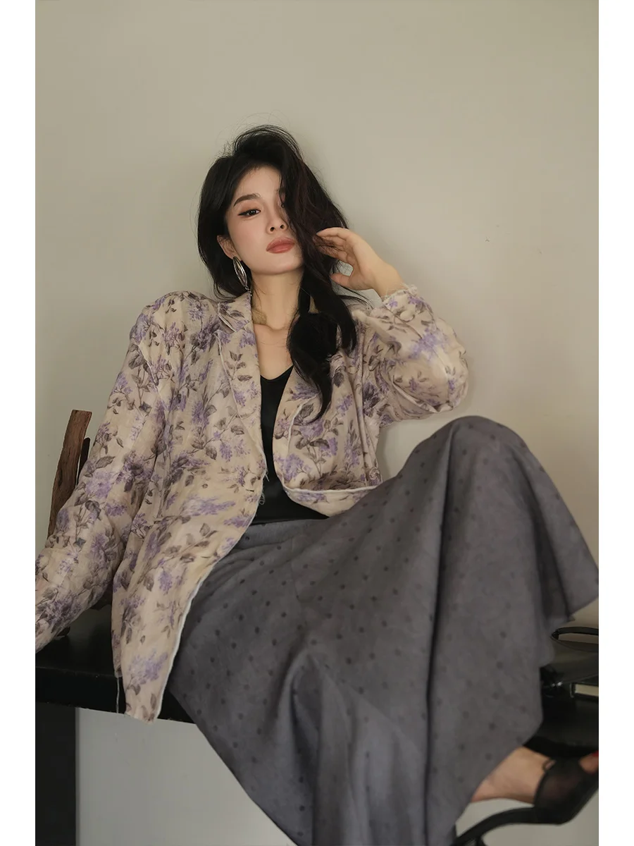 Dangdang Somes Thin Linen Suit Jaet Women's Breathable Lightweight Classic And Modern Sle Long Sve Stand Collar Coat
Dangdang Somes Thin Linen Suit Jaet Women's Breathable Lightweight Classic And Modern Sle Long Sve Stand Collar Coat