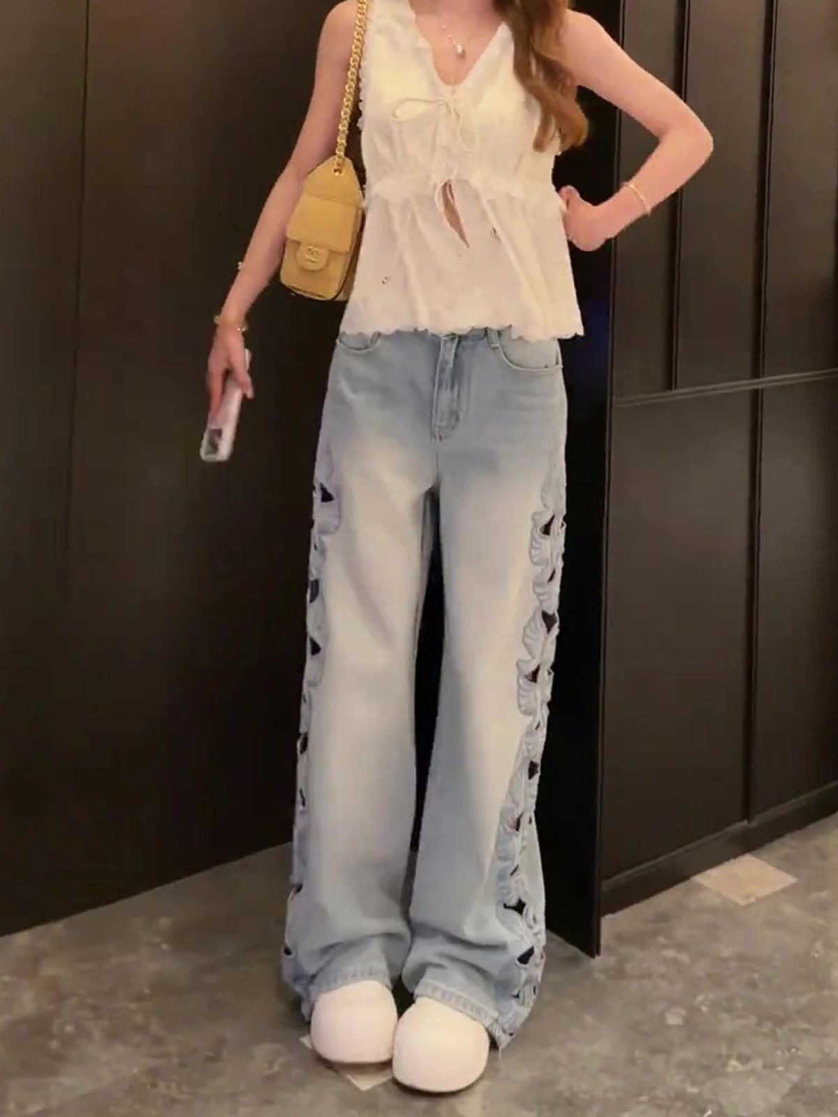 Blue High Waist Embroidered Hollow Wide Leg Jeans Women's Summer New Loose Drapey Slim Straight Pants Casual Style Machine Em...
Blue High Waist Embroidered Hollow Wide Leg Jeans Women's Summer New Loose Drapey Slim Straight Pants Casual Style Machine Em...