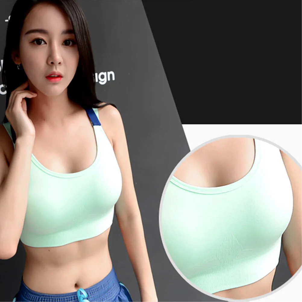 1Pcs Sports Bra Sleeveless Lightweight Without Underwire Yoga Fitness Bra Summer Workout Gym Camisole Green
1Pcs Sports Bra Sleeveless Lightweight Without Underwire Yoga Fitness Bra Summer Workout Gym Camisole Green