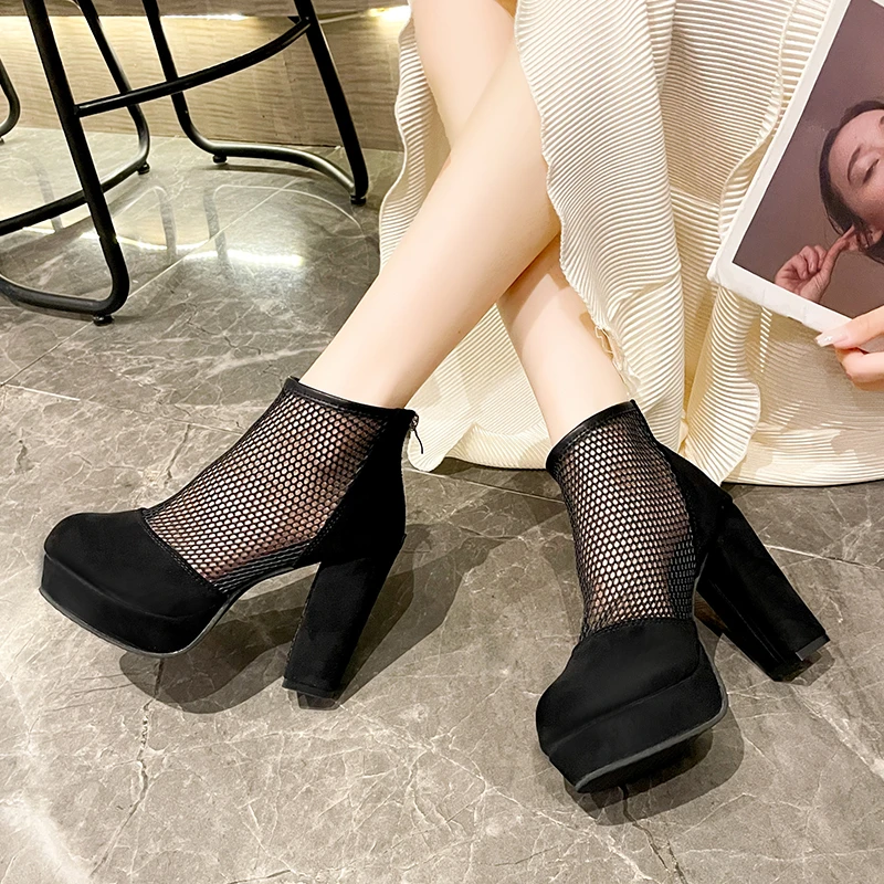 Large hollow out cool boots for women in summer 2025,waterproof platform,thick soled,high-heeled sandals,sexy mesh women's shoes
Large hollow out cool boots for women in summer 2025,waterproof platform,thick soled,high-heeled sandals,sexy mesh women's shoes