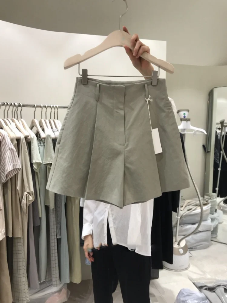 East Gate 2025 Summer New Pure Color High Waist Wide Leg Slimming Casual orts Women's Trendy Polyester Commute Sle orts
East Gate 2025 Summer New Pure Color High Waist Wide Leg Slimming Casual orts Women's Trendy Polyester Commute Sle orts