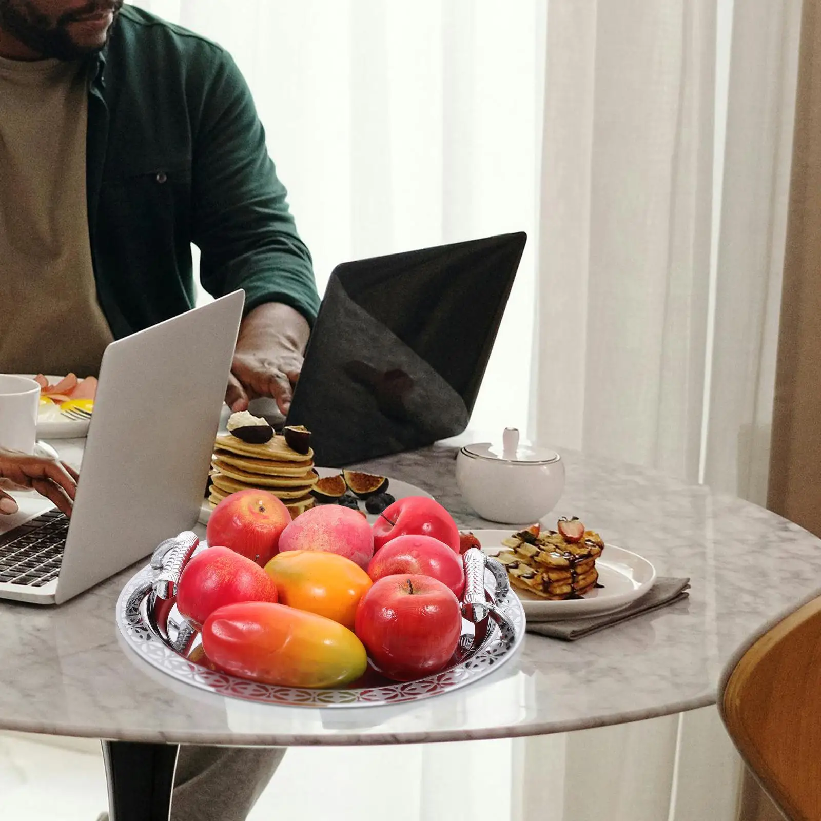 Round Pattern Tray Stainless Steel Plate 33 5cm Silver European Fruit Bread Dessert Serving Storage Kitchen Bedroom
Round Pattern Tray Stainless Steel Plate 33 5cm Silver European Fruit Bread Dessert Serving Storage Kitchen Bedroom