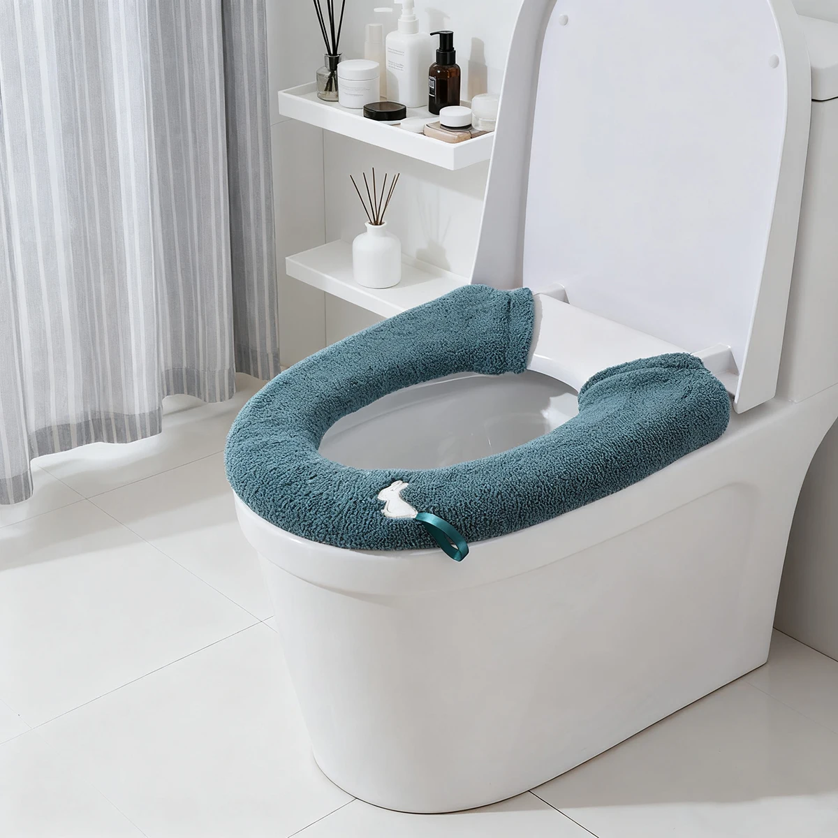 Теплый чехол на сиденье унитаза, удобный толстый вязаный О-образный универсальный моющийся чехол для унитаза для ванной комнаты, коврик для туалета, чехол
Теплый чехол на сиденье унитаза, удобный толстый вязаный О-образный универсальный моющийся чехол для унитаза для ванной комнаты, коврик для туалета, чехол