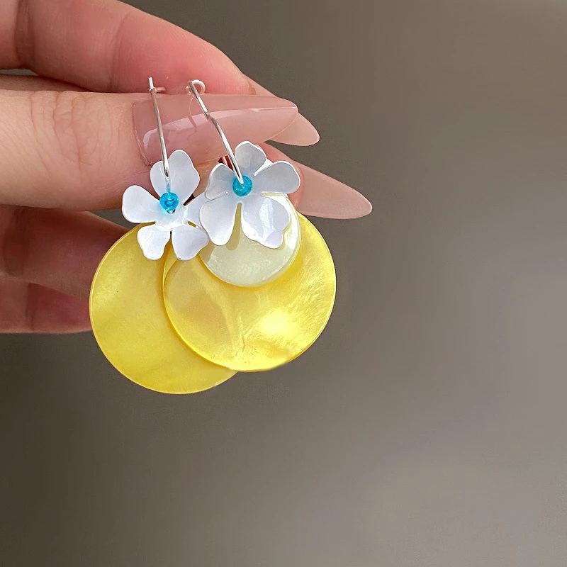 Seaside Vacation Style Round Shell Tassel Drop Earring for Girl Commuting Versatile Earring Personality Fashion Jewelry TravelA1
Seaside Vacation Style Round Shell Tassel Drop Earring for Girl Commuting Versatile Earring Personality Fashion Jewelry TravelA1