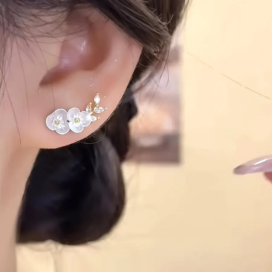 NEW 2pcs Set, Camellia Earrings, High-Quality Jewelry, Upgraded Elegant Earrings, Premium Decorative Earrings, Suitable for Dail
NEW 2pcs Set, Camellia Earrings, High-Quality Jewelry, Upgraded Elegant Earrings, Premium Decorative Earrings, Suitable for Dail