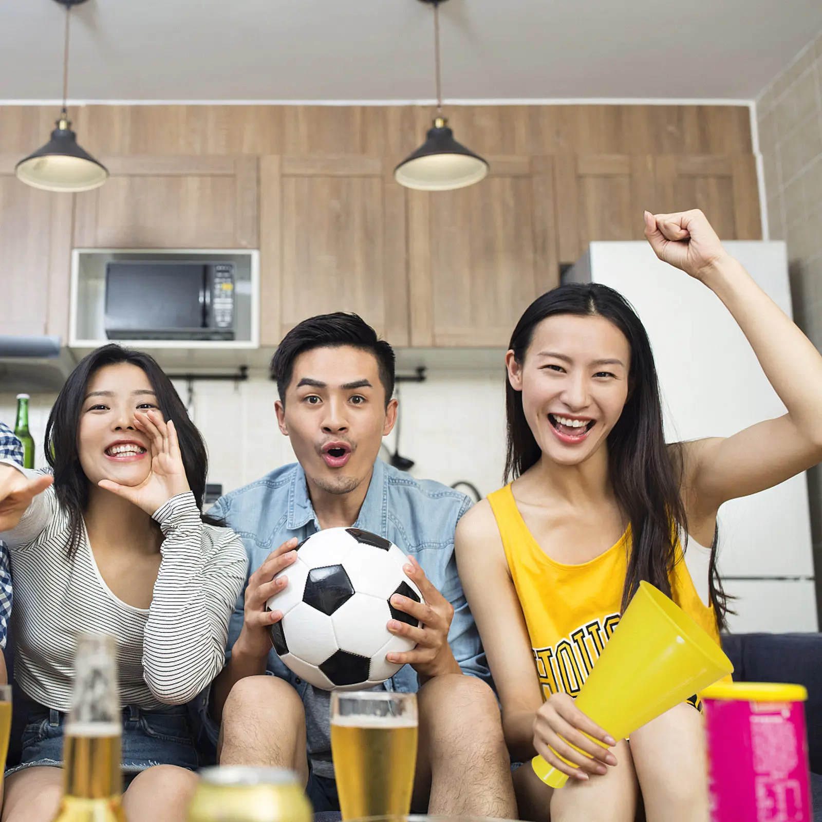 3Pcs Cheer Megaphone Party Horn for Sports Events Football Games Birthday Parties Portable Noise Maker Fan Accessories Fun
3Pcs Cheer Megaphone Party Horn for Sports Events Football Games Birthday Parties Portable Noise Maker Fan Accessories Fun