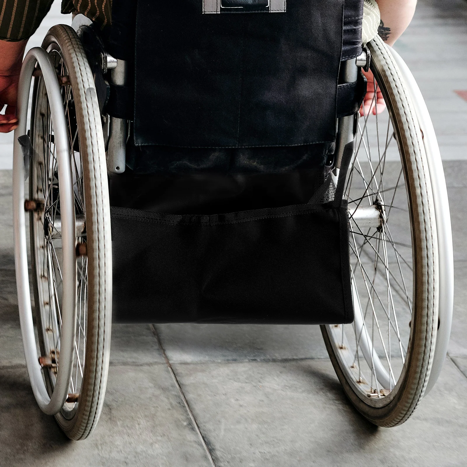 Wheelchair Under Seat Bag Waterproof Oxford Fabric Portable Storage Pouch for Mobility Aids with Multiple Compartments Holds
Wheelchair Under Seat Bag Waterproof Oxford Fabric Portable Storage Pouch for Mobility Aids with Multiple Compartments Holds