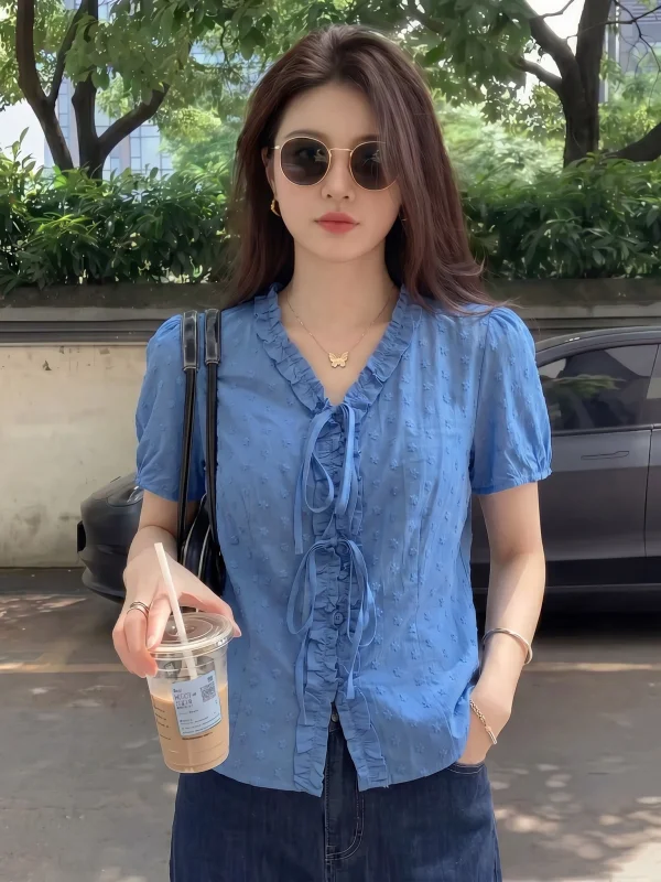 Blue Lace Trim Shoulder Short Sleeve Women's Shirt Summer New plus Size White Enhancing Top Anti-Aging Korean Style Commute Wind
Blue Lace Trim Shoulder Short Sleeve Women's Shirt Summer New plus Size White Enhancing Top Anti-Aging Korean Style Commute Wind