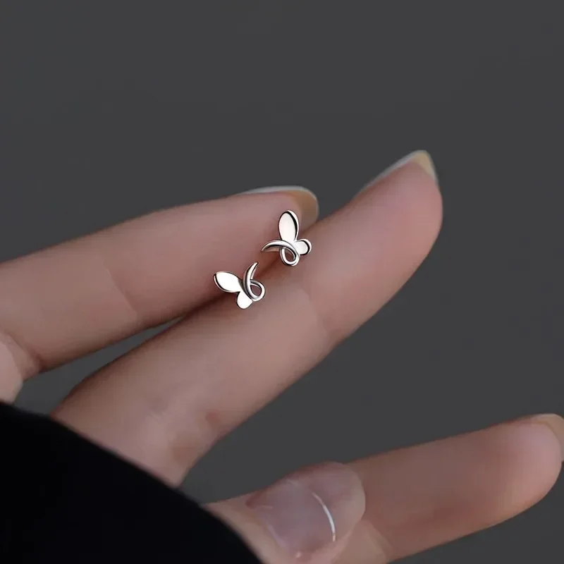 Real 925 Sterling Silver Mini Cute Butterfly Stud Earrings for Women Minimalist Fine Jewelry Insect Korean Version Accessories
Real 925 Sterling Silver Mini Cute Butterfly Stud Earrings for Women Minimalist Fine Jewelry Insect Korean Version Accessories
