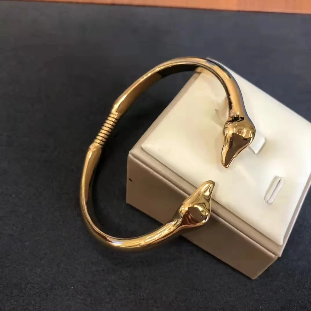 2022 New UNOde50 Exquisite Fashion Electroplated 925 Silver 14K Luxury Bracelet Holiday Jewelry Gift
2022 New UNOde50 Exquisite Fashion Electroplated 925 Silver 14K Luxury Bracelet Holiday Jewelry Gift