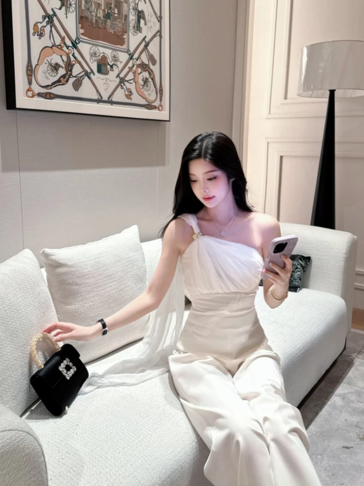 Faionable mat oulder Bared Heavy Embroidery Strap Vest Pure Desire Svel Top Women's Hanfu Upper Apparel
Faionable mat oulder Bared Heavy Embroidery Strap Vest Pure Desire Svel Top Women's Hanfu Upper Apparel