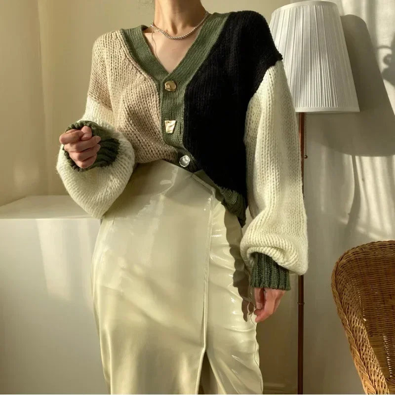 Winter Casual Solid Long Sleeve Knitted Cardigan 2023 Autumn New V Neck Single Breasted Stars Embroidery Women Sweater Cardigan
Winter Casual Solid Long Sleeve Knitted Cardigan 2023 Autumn New V Neck Single Breasted Stars Embroidery Women Sweater Cardigan