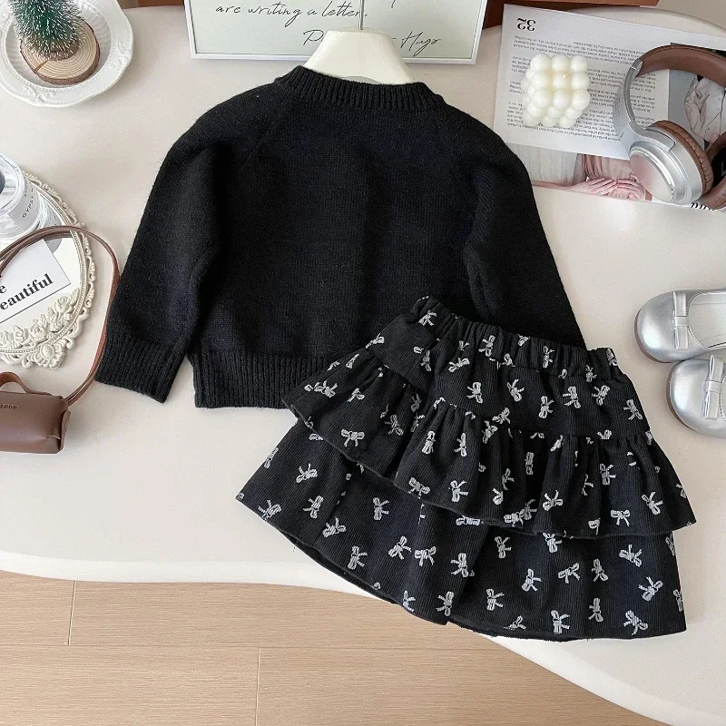 Fashion Small Fragrance Bow Sweater + Floral Skirt Two-piece Set Girls Clothes 2-7yrs Girls' Suit Autumn New Girls' Suit
Fashion Small Fragrance Bow Sweater + Floral Skirt Two-piece Set Girls Clothes 2-7yrs Girls' Suit Autumn New Girls' Suit