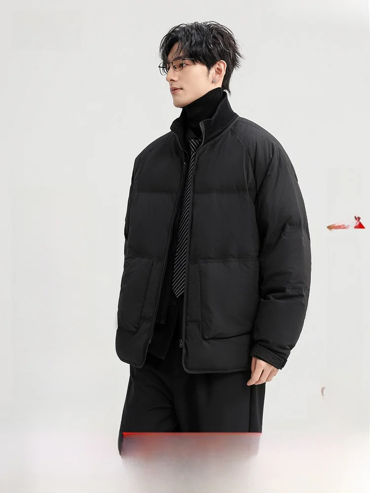 Новая мужская куртка-пуховик Snow Flng 2026: модный деловой повседневный стиль, ретро-дизайн, высокий воротник, для города и путешествий
Новая мужская куртка-пуховик Snow Flng 2026: модный деловой повседневный стиль, ретро-дизайн, высокий воротник, для города и путешествий