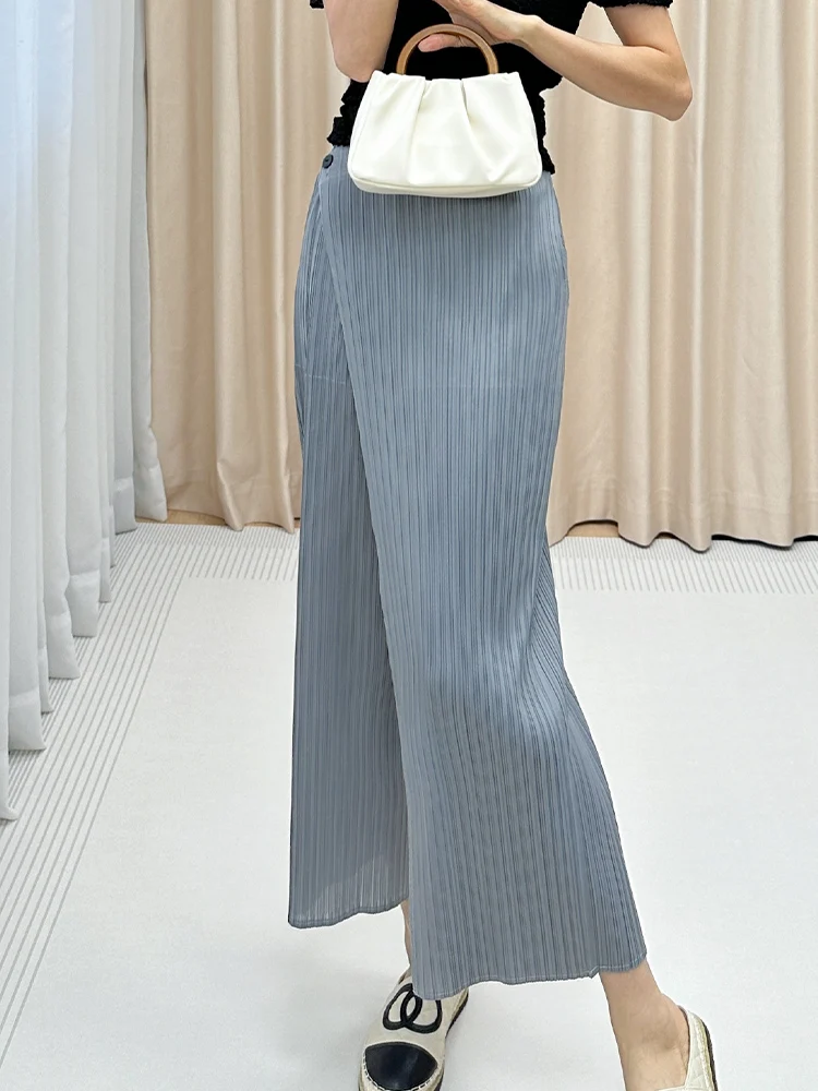 Loose Casual Pants Women's Autumn New Style Nine Sleeve Straight Tube Pants Wrinkle Pure Color Skirt Pants Three Houses Art C...
Loose Casual Pants Women's Autumn New Style Nine Sleeve Straight Tube Pants Wrinkle Pure Color Skirt Pants Three Houses Art C...