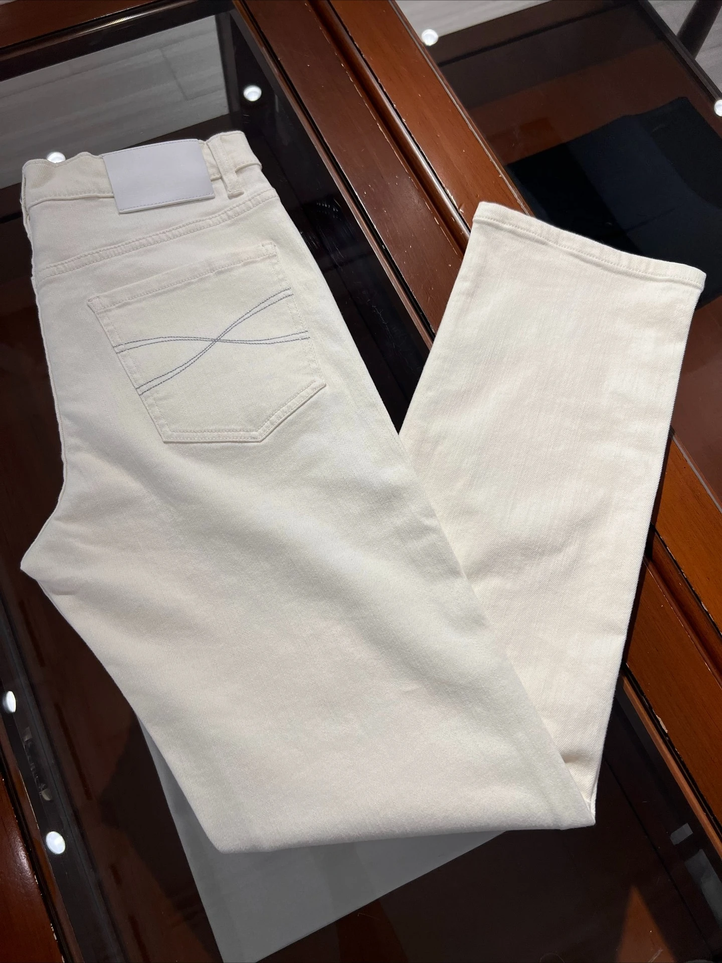 BC Comfortable Breathable Elastic Wash Small Straight Jeans
BC Comfortable Breathable Elastic Wash Small Straight Jeans