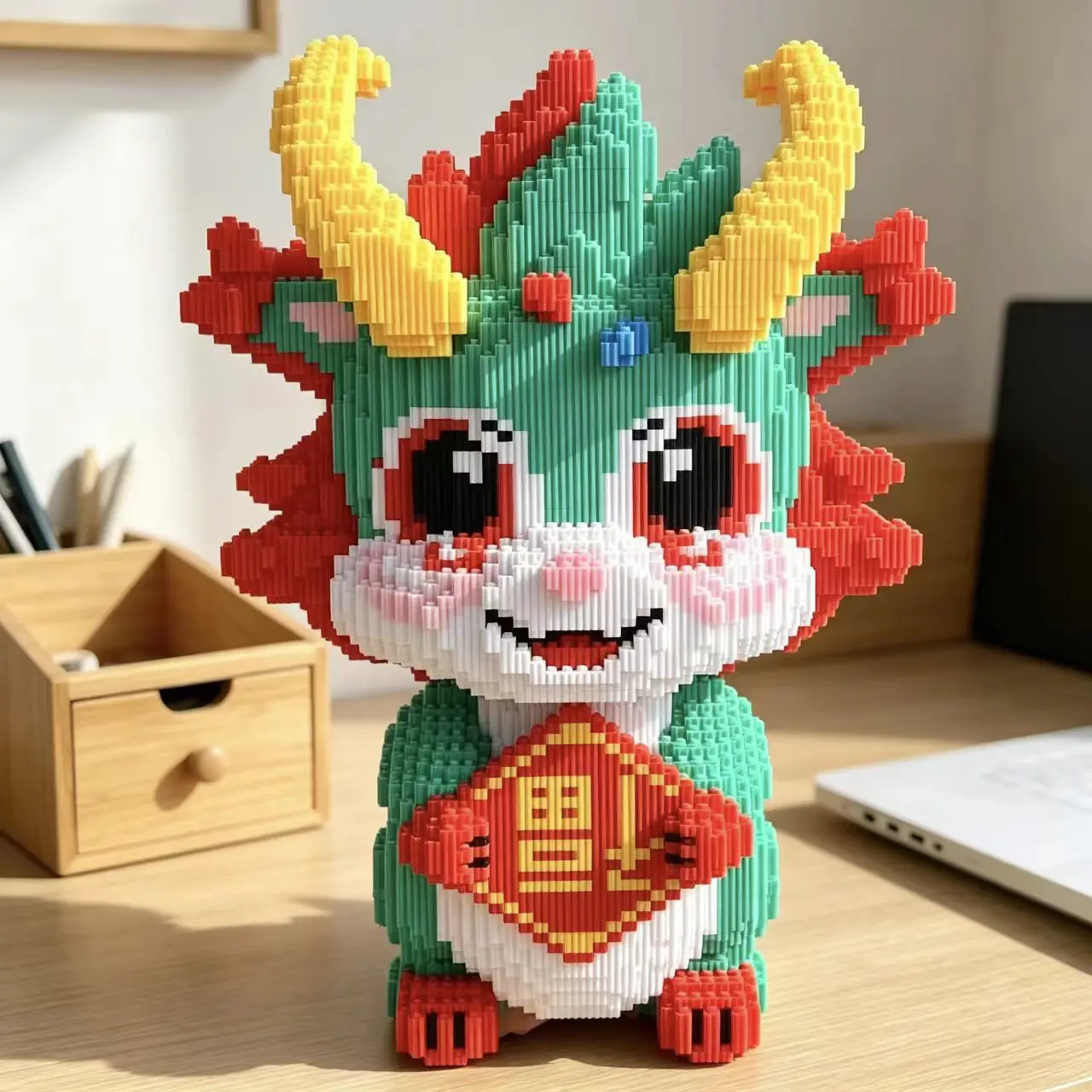 896 pieces of Furong building blocks, decorations for school events, desk accessories, Halloween and Christmas gifts.
896 pieces of Furong building blocks, decorations for school events, desk accessories, Halloween and Christmas gifts.