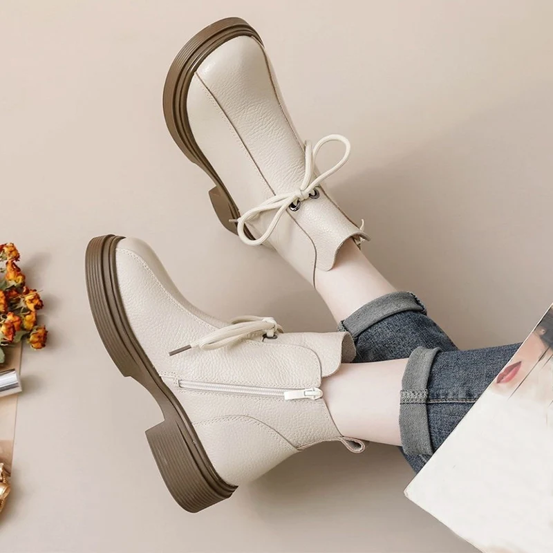 Осень 2024, ранняя зима, обувь из натуральной кожи, женские ботильоны, мягкая брендовая женская обувь для вечеринок, большие размеры 41, бежевый, черный D649 
Осень 2024, ранняя зима, обувь из натуральной кожи, женские ботильоны, мягкая брендовая женская обувь для вечеринок, большие размеры 41, бежевый, черный D649