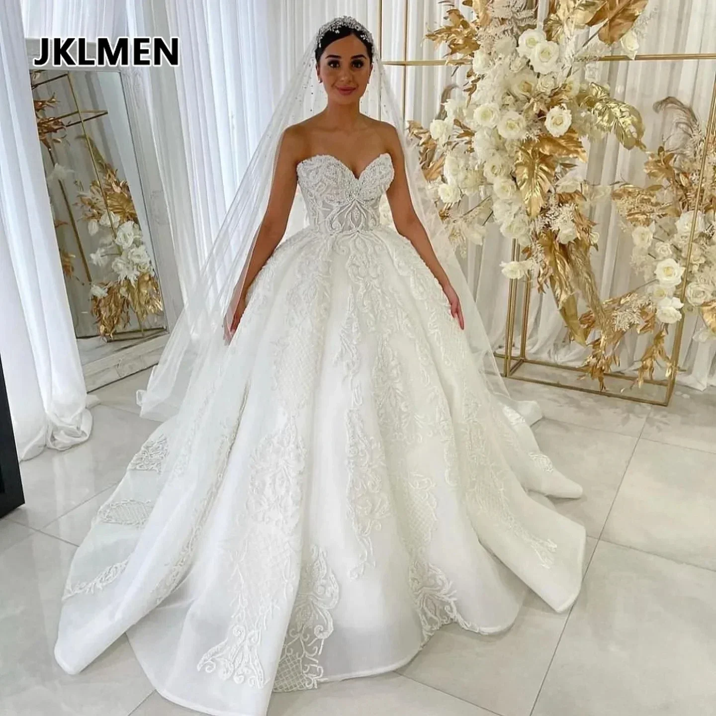 Customized Luxury Bridal Dresses Sexy Sweetheart Sleeveless Beaded Lace Applique Elegant Wedding Dresses Vestidos De Novia
Customized Luxury Bridal Dresses Sexy Sweetheart Sleeveless Beaded Lace Applique Elegant Wedding Dresses Vestidos De Novia
