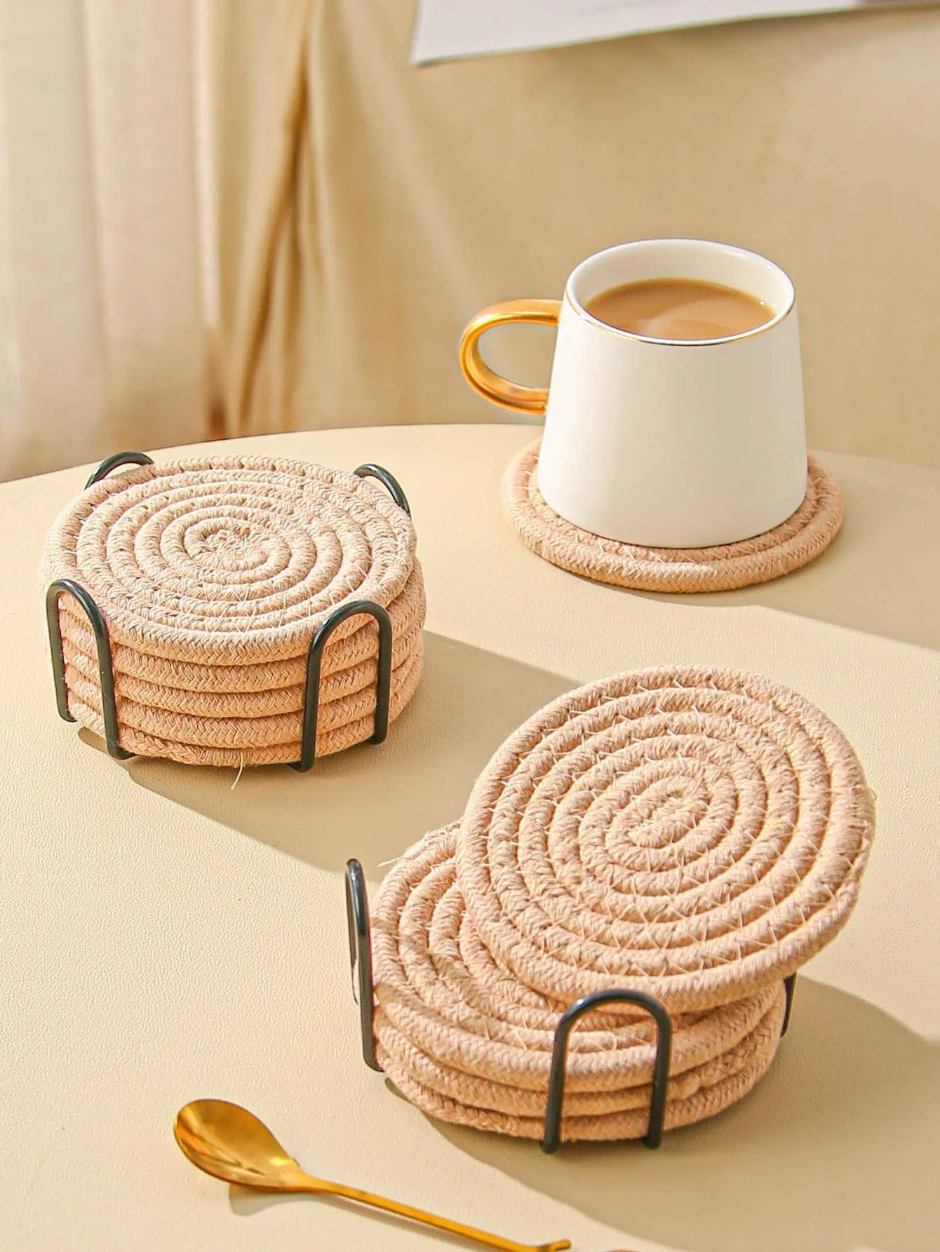 1pc Polyester Woven Placemats, Heat Insulation Coasters/Pot Holders For Wedding, Party, Birthday, Gift, Picnic, Gathering
1pc Polyester Woven Placemats, Heat Insulation Coasters/Pot Holders For Wedding, Party, Birthday, Gift, Picnic, Gathering