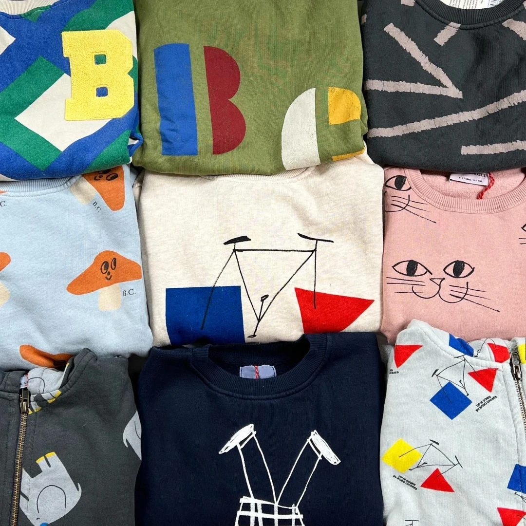 Children's Korean-style Hooded Velvet Sweatshirt Autumn/Winter Plush Warm Cartoon Pattern Boys/Girls Clothing Cozy Velvet Coat
Children's Korean-style Hooded Velvet Sweatshirt Autumn/Winter Plush Warm Cartoon Pattern Boys/Girls Clothing Cozy Velvet Coat