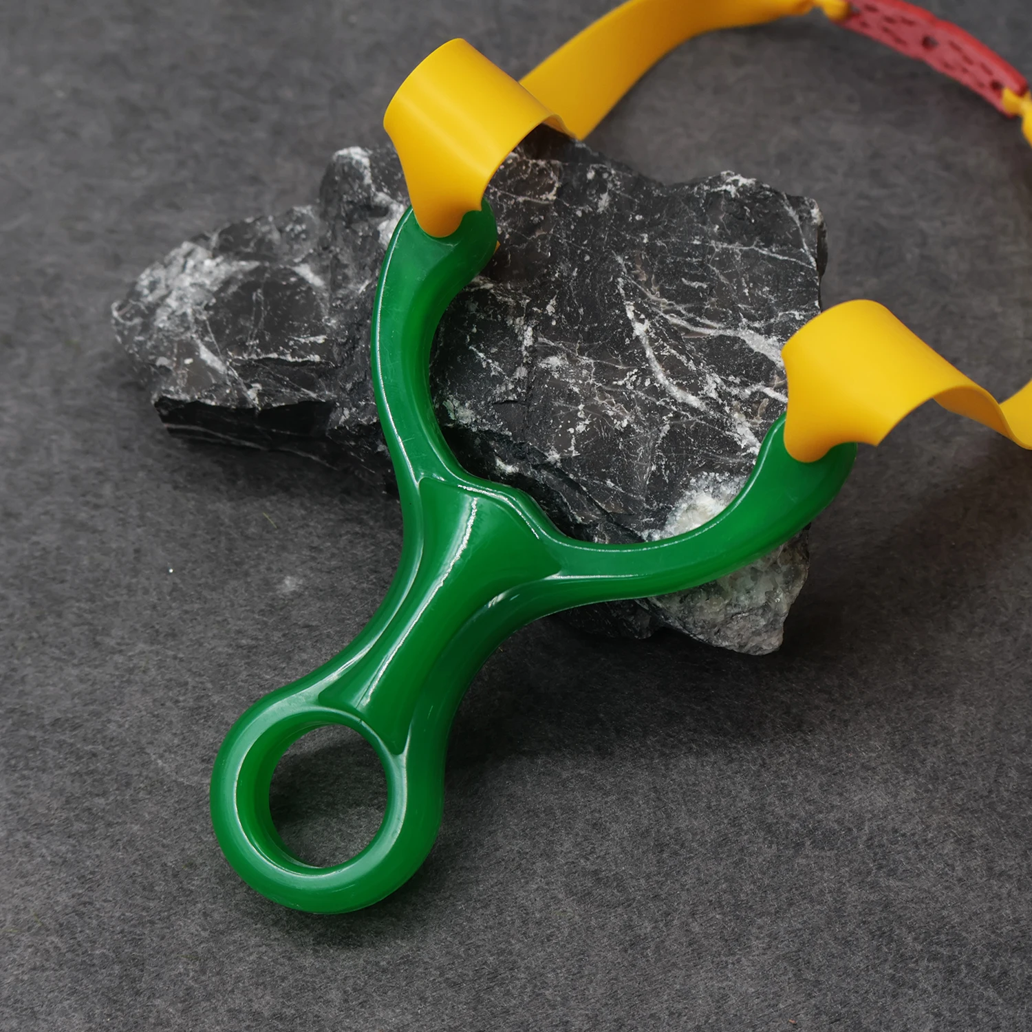 Green Resin Slingshot Toy Card Bead Slingshot Simple Sling Portable Shooting Practice Outdoor Toys With Rubber Bands
Green Resin Slingshot Toy Card Bead Slingshot Simple Sling Portable Shooting Practice Outdoor Toys With Rubber Bands