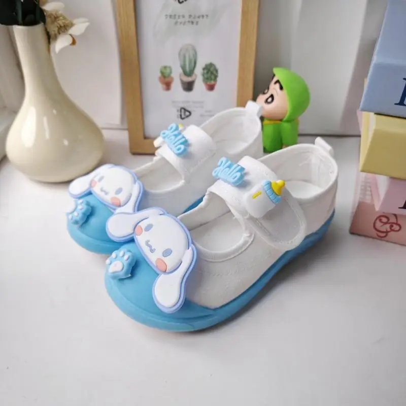 Детские сандалии Cinnamoroll, детская обувь Sanrios, летняя модная пляжная легкая спортивная детская обувь для мальчиков и девочек, дышащая парусиновая обувь
Детские сандалии Cinnamoroll, детская обувь Sanrios, летняя модная пляжная легкая спортивная детская обувь для мальчиков и девочек, дышащая парусиновая обувь