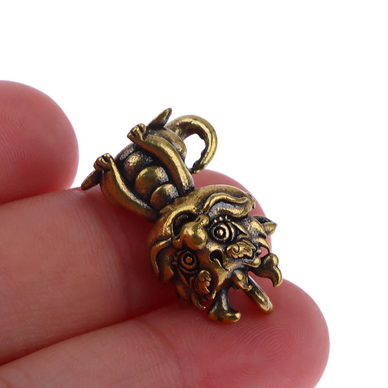 1Pc Vintage Chinese Beast Zodiac Dragon Figurines Car Key Chain Pendants Brass Animal Keychain Hanging Jewelry Keyrings
1Pc Vintage Chinese Beast Zodiac Dragon Figurines Car Key Chain Pendants Brass Animal Keychain Hanging Jewelry Keyrings