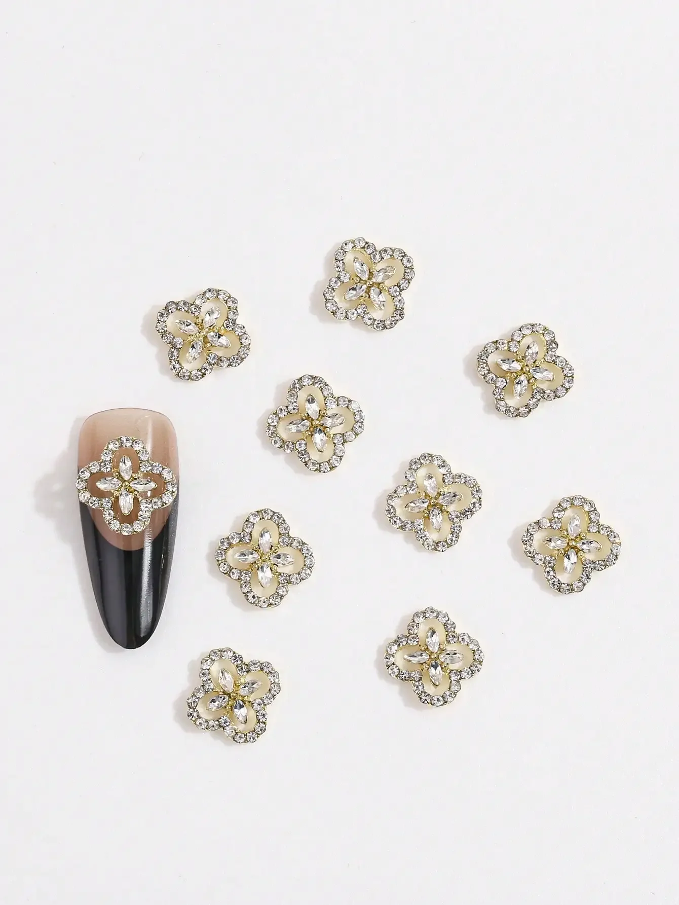 10pcs Y2K Aesthetic Gold-Color Crystal Rhinestone Nail Art Decor, Minimalist Style Clover Alloy 3D Luxury Rhinestone Nail Jewelry, Cute Nail Art Accessories Nails Nail Supplies
10pcs Y2K Aesthetic Gold-Color Crystal Rhinestone Nail Art Decor, Minimalist Style Clover Alloy 3D Luxury Rhinestone Nail Jewelry, Cute Nail Art Accessories Nails Nail Supplies