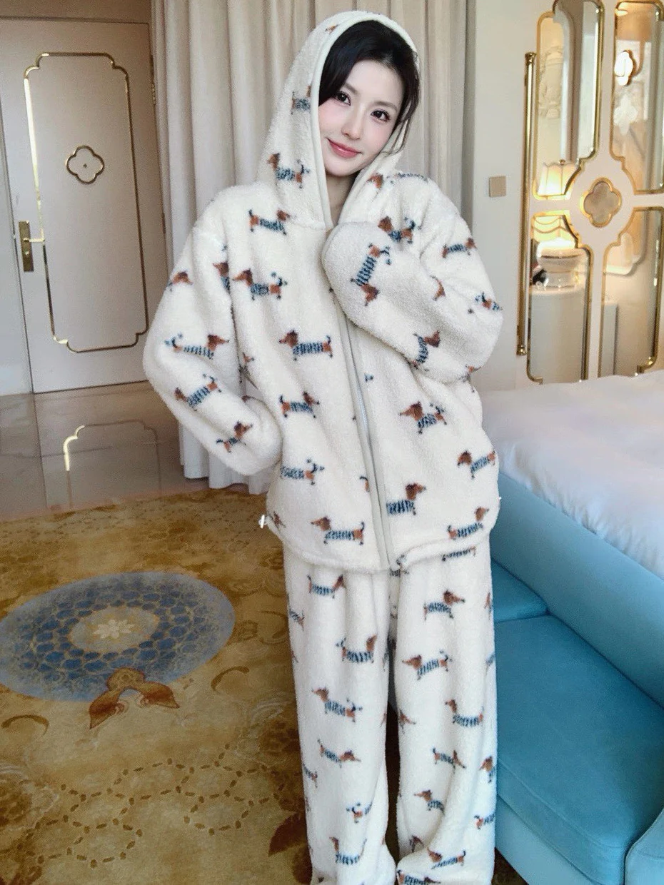 plus Size Women's Home Clothes Set Large Coral Fleece Sausage Dog Pajamas Two-Piece Set Comfortable Winter Sleepwear
plus Size Women's Home Clothes Set Large Coral Fleece Sausage Dog Pajamas Two-Piece Set Comfortable Winter Sleepwear