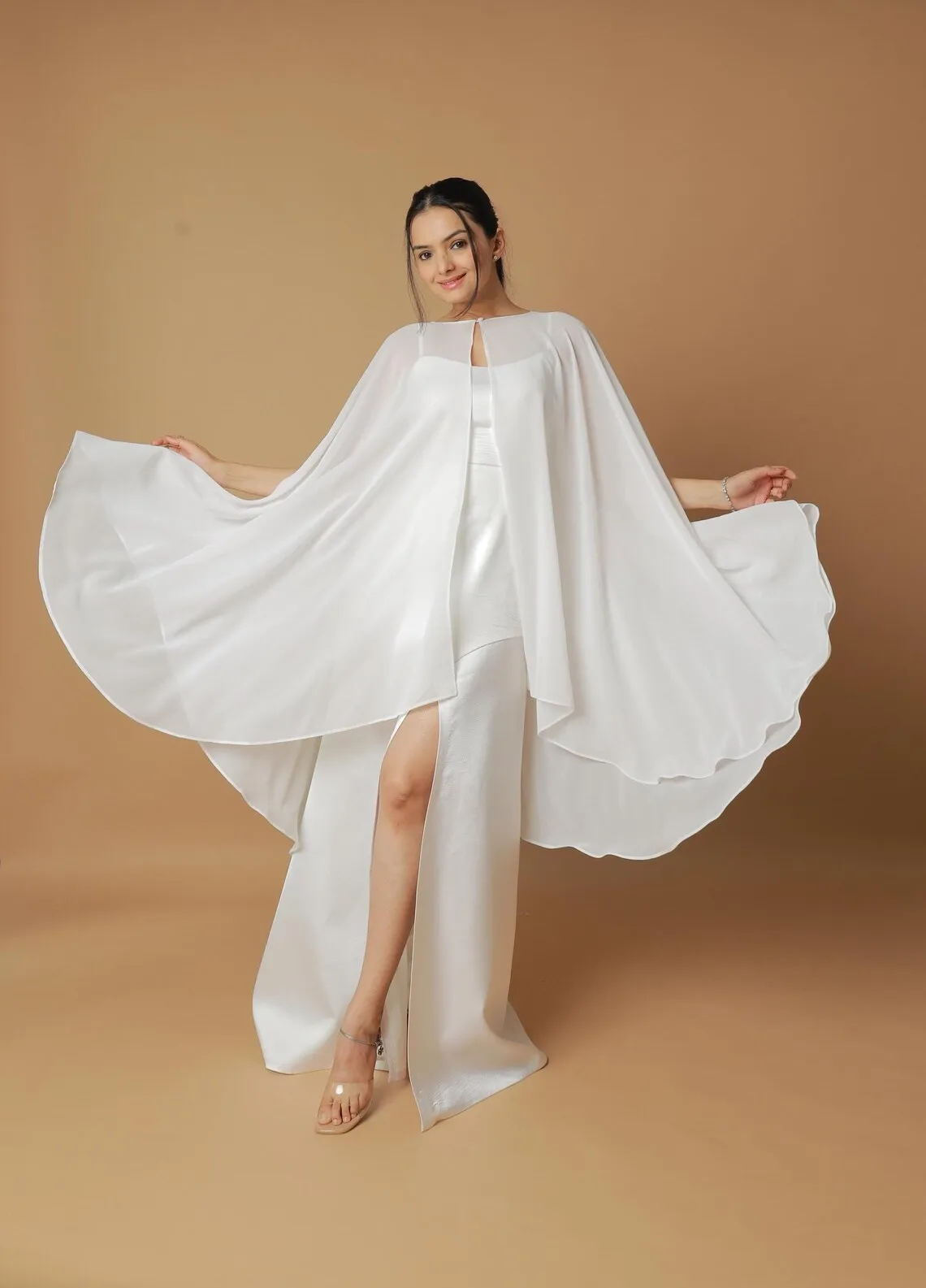 Шифоновые свадебные накидки, свадебные болеро, покрытые для праздничного платья, пальто невесты, свадебные аксессуары
Шифоновые свадебные накидки, свадебные болеро, покрытые для праздничного платья, пальто невесты, свадебные аксессуары